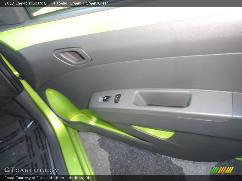 Jalapeno (Green) / Green/Green 2013 Chevrolet Spark LT
