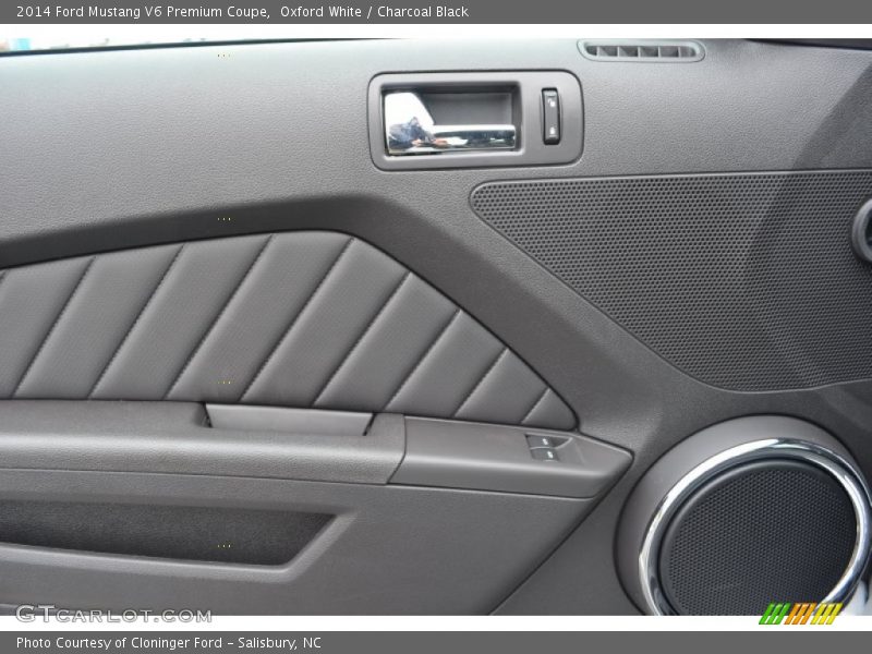 Oxford White / Charcoal Black 2014 Ford Mustang V6 Premium Coupe