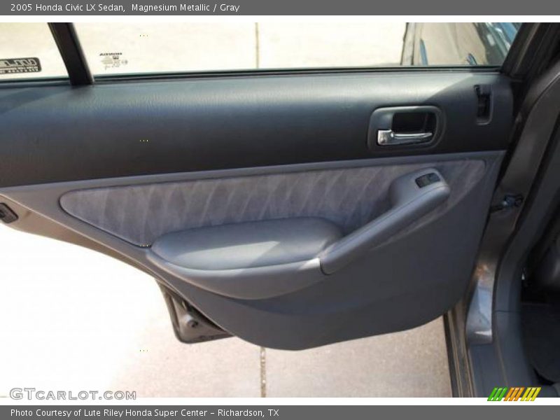 Magnesium Metallic / Gray 2005 Honda Civic LX Sedan