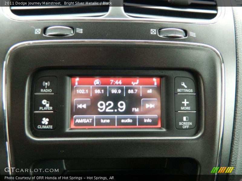 Bright Silver Metallic / Black 2011 Dodge Journey Mainstreet