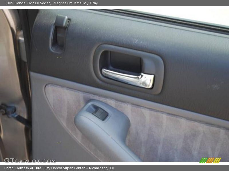 Magnesium Metallic / Gray 2005 Honda Civic LX Sedan