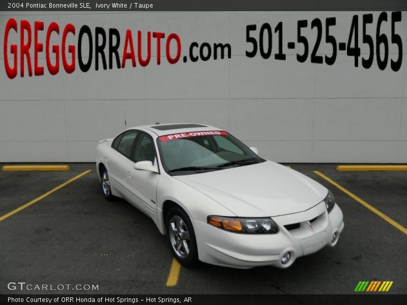 Ivory White / Taupe 2004 Pontiac Bonneville SLE