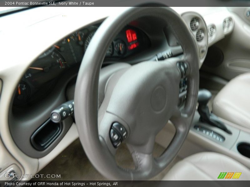 Ivory White / Taupe 2004 Pontiac Bonneville SLE