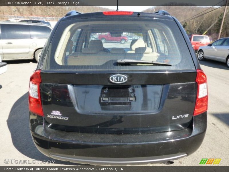 Black Cherry / Beige 2007 Kia Rondo LX V6