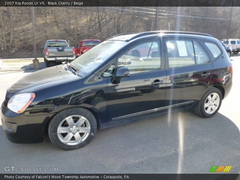 Black Cherry / Beige 2007 Kia Rondo LX V6