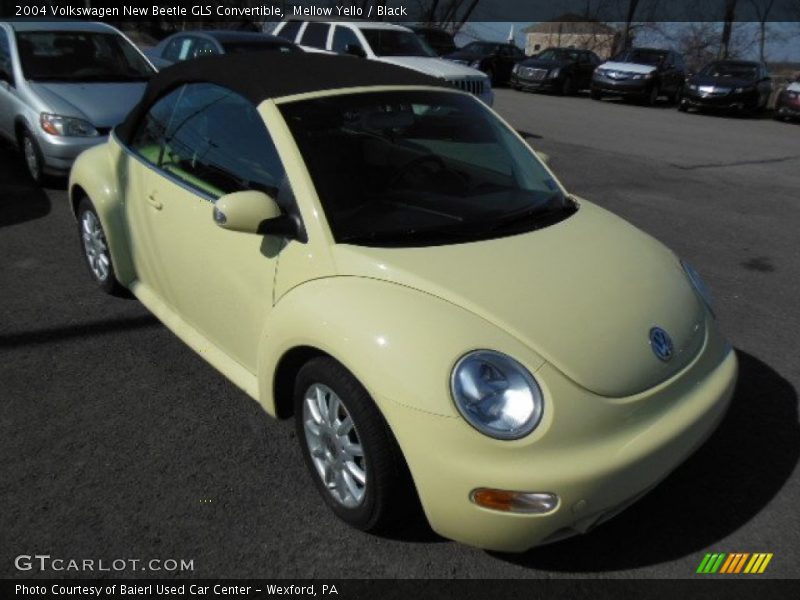 Mellow Yello / Black 2004 Volkswagen New Beetle GLS Convertible