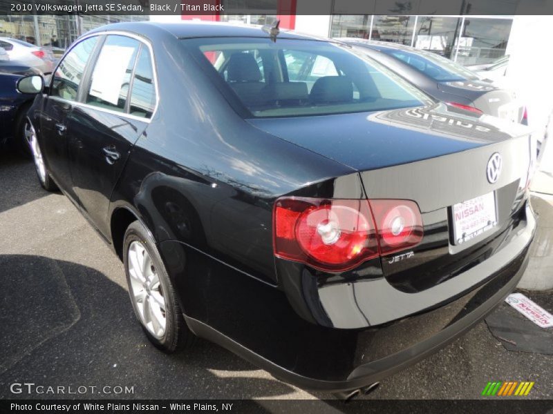 Black / Titan Black 2010 Volkswagen Jetta SE Sedan