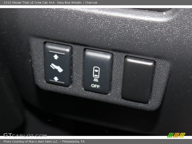 Controls of 2010 Titan LE Crew Cab 4x4