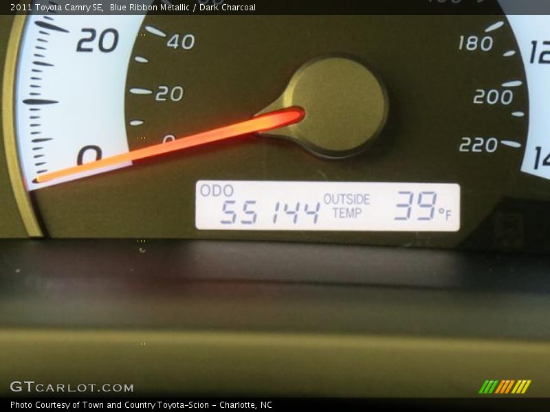 Blue Ribbon Metallic / Dark Charcoal 2011 Toyota Camry SE