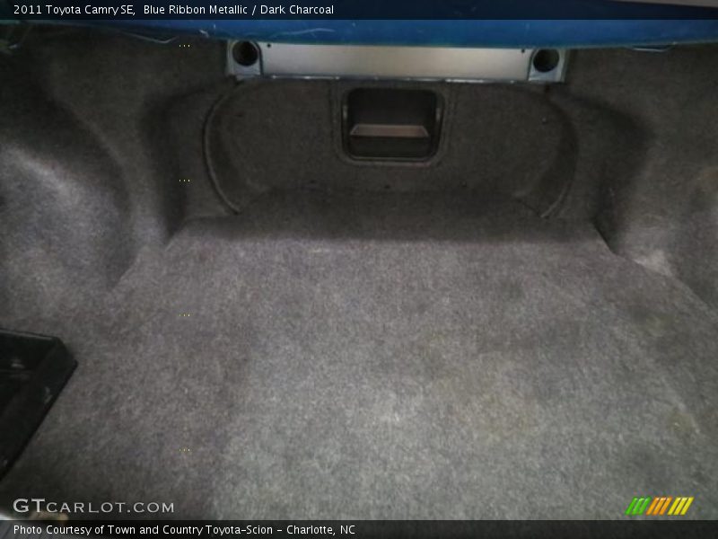 Blue Ribbon Metallic / Dark Charcoal 2011 Toyota Camry SE