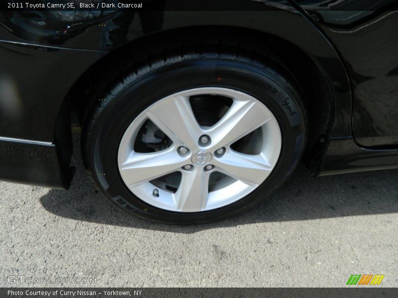 Black / Dark Charcoal 2011 Toyota Camry SE