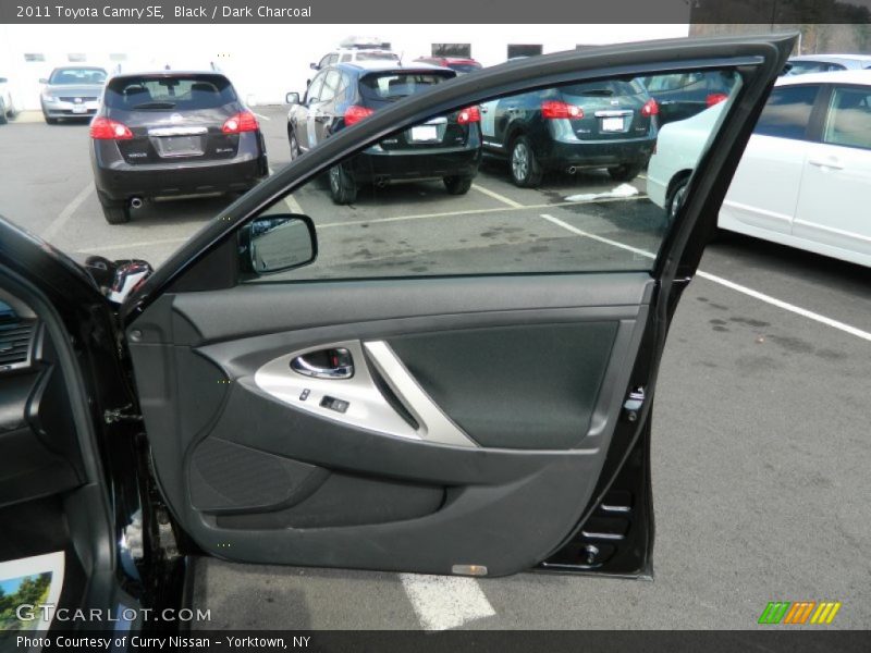 Black / Dark Charcoal 2011 Toyota Camry SE