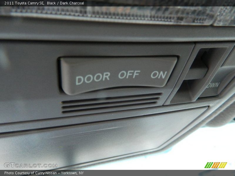 Black / Dark Charcoal 2011 Toyota Camry SE