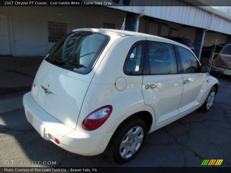 Cool Vanilla White / Pastel Slate Gray 2007 Chrysler PT Cruiser