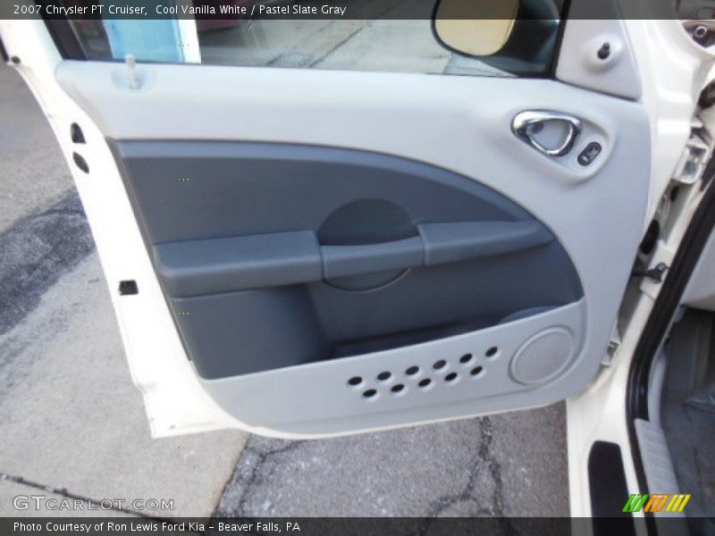 Cool Vanilla White / Pastel Slate Gray 2007 Chrysler PT Cruiser