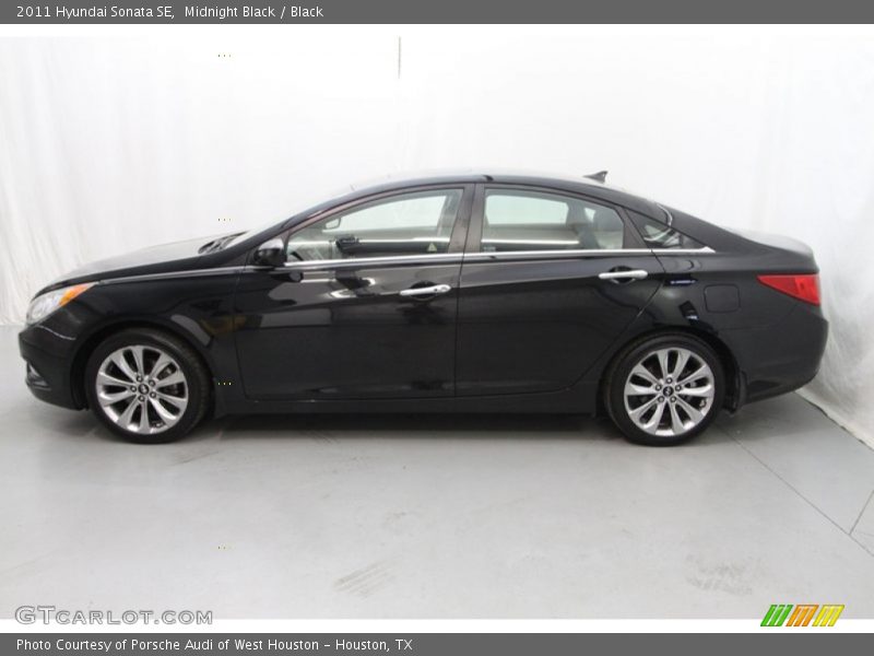 Midnight Black / Black 2011 Hyundai Sonata SE