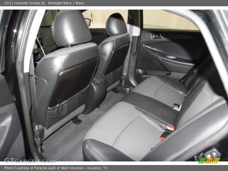 Midnight Black / Black 2011 Hyundai Sonata SE