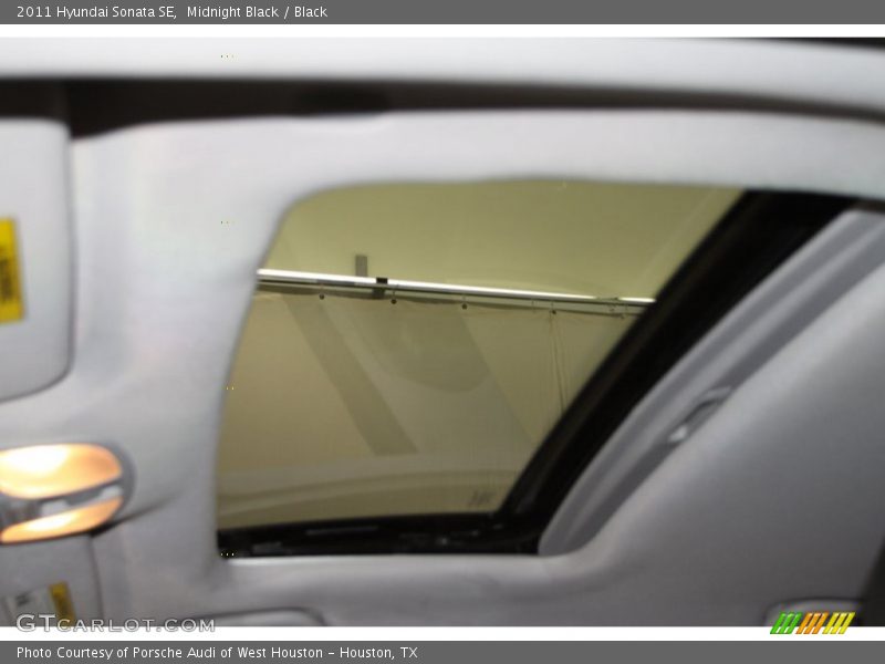 Midnight Black / Black 2011 Hyundai Sonata SE