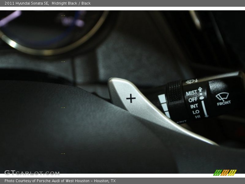 Midnight Black / Black 2011 Hyundai Sonata SE
