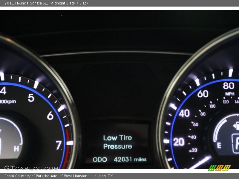 Midnight Black / Black 2011 Hyundai Sonata SE
