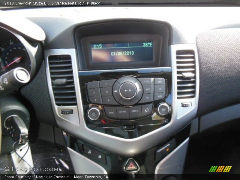 Silver Ice Metallic / Jet Black 2013 Chevrolet Cruze LT