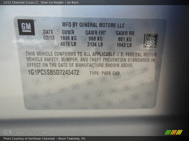 Silver Ice Metallic / Jet Black 2013 Chevrolet Cruze LT