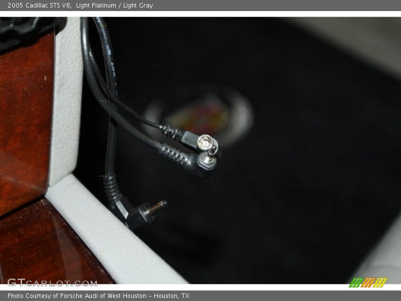 Light Platinum / Light Gray 2005 Cadillac STS V8