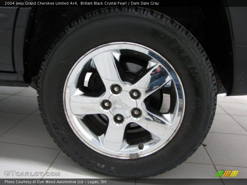 Brillant Black Crystal Pearl / Dark Slate Gray 2004 Jeep Grand Cherokee Limited 4x4