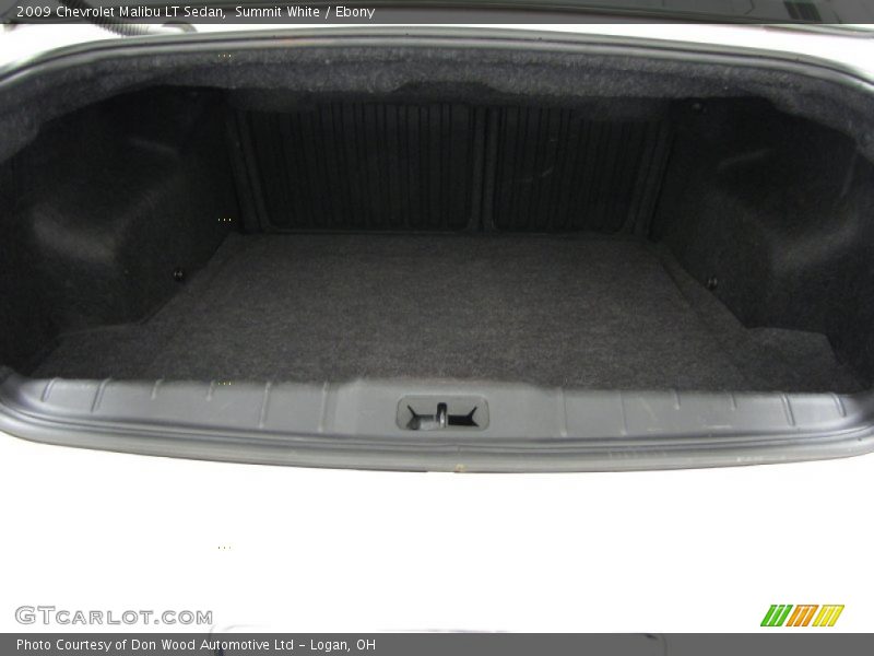 Summit White / Ebony 2009 Chevrolet Malibu LT Sedan