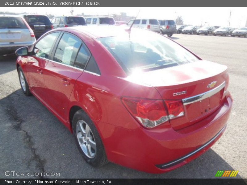 Victory Red / Jet Black 2013 Chevrolet Cruze LT/RS