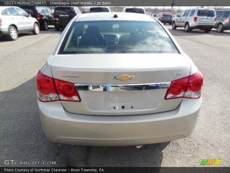 Champagne Silver Metallic / Jet Black 2013 Chevrolet Cruze LT