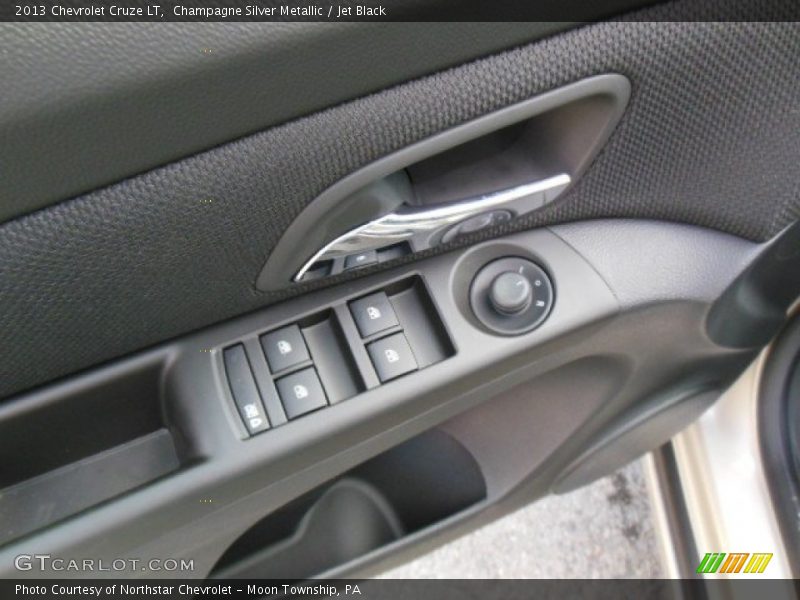 Champagne Silver Metallic / Jet Black 2013 Chevrolet Cruze LT
