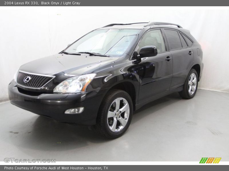 Front 3/4 View of 2004 RX 330