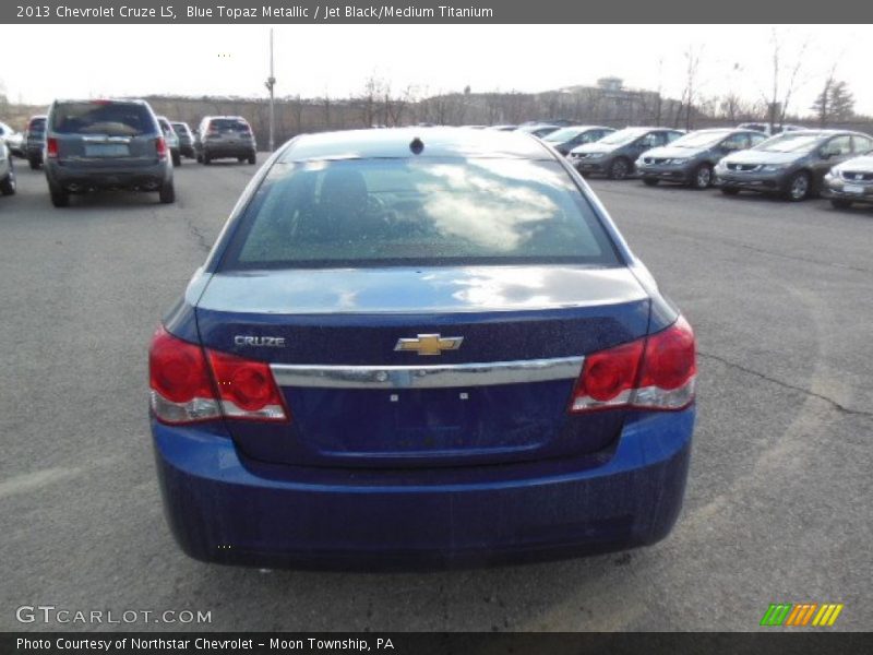 Blue Topaz Metallic / Jet Black/Medium Titanium 2013 Chevrolet Cruze LS