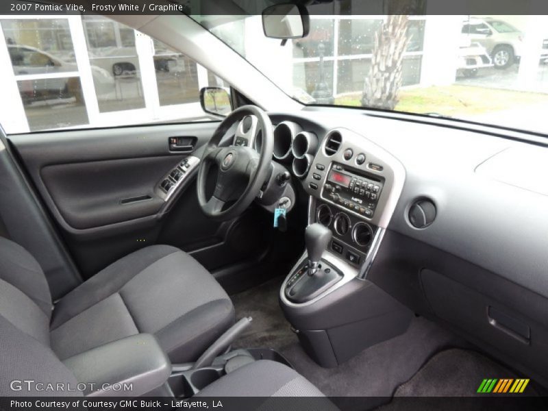 Frosty White / Graphite 2007 Pontiac Vibe