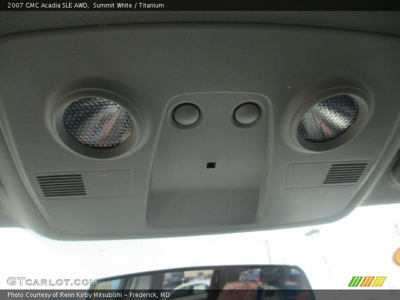 Controls of 2007 Acadia SLE AWD