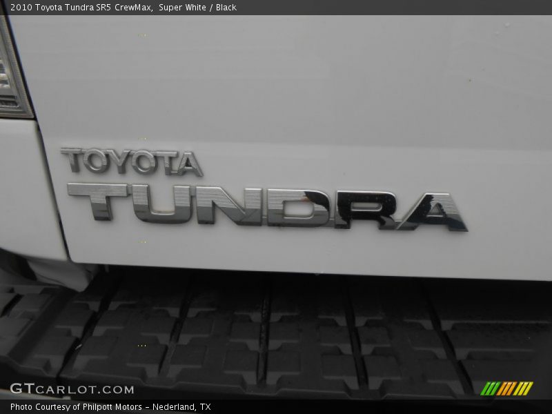 Super White / Black 2010 Toyota Tundra SR5 CrewMax