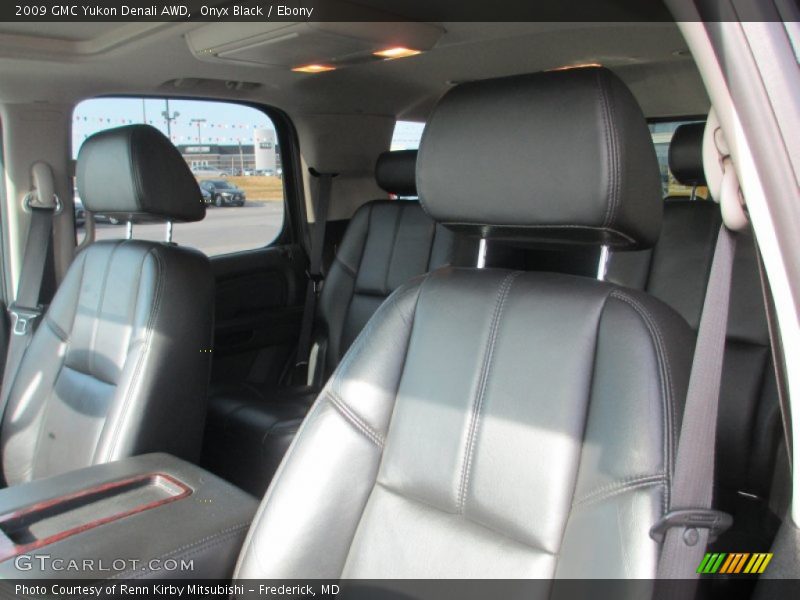 Onyx Black / Ebony 2009 GMC Yukon Denali AWD
