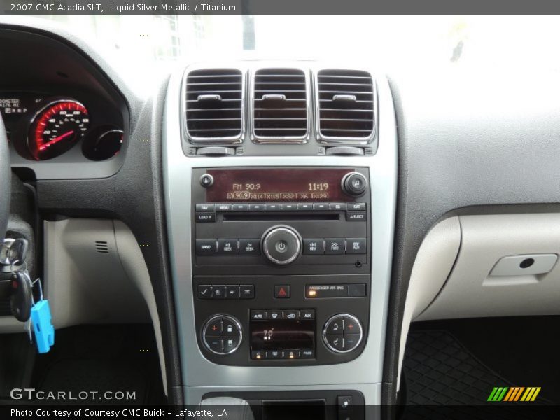 Controls of 2007 Acadia SLT