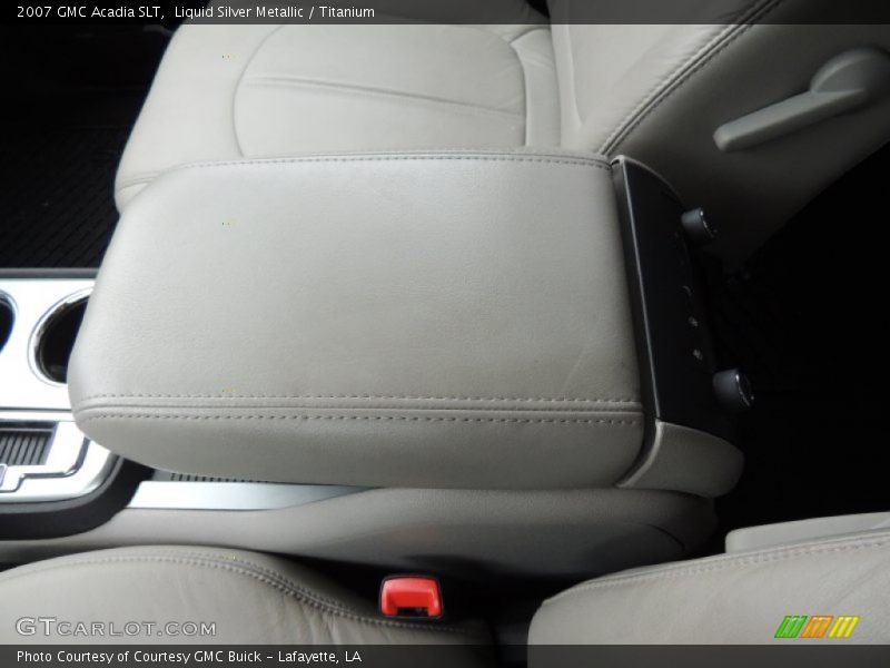 Liquid Silver Metallic / Titanium 2007 GMC Acadia SLT