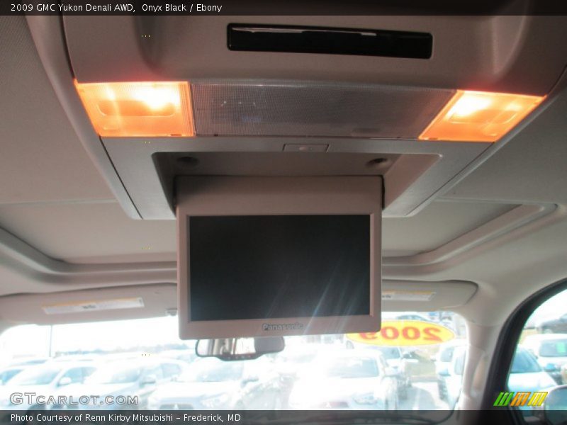 Entertainment System of 2009 Yukon Denali AWD
