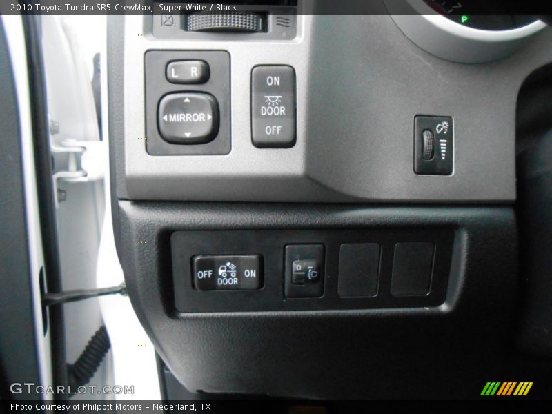 Super White / Black 2010 Toyota Tundra SR5 CrewMax
