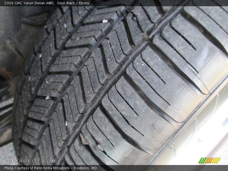 Onyx Black / Ebony 2009 GMC Yukon Denali AWD