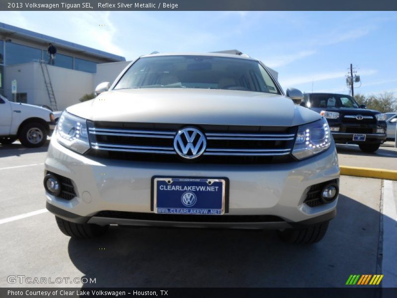 Reflex Silver Metallic / Beige 2013 Volkswagen Tiguan SEL