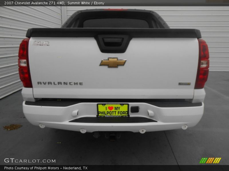 Summit White / Ebony 2007 Chevrolet Avalanche Z71 4WD