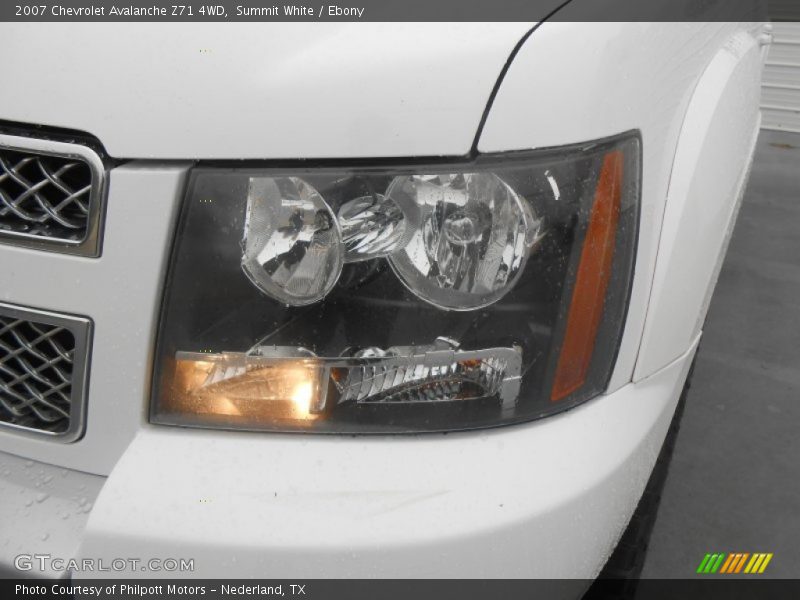 Summit White / Ebony 2007 Chevrolet Avalanche Z71 4WD