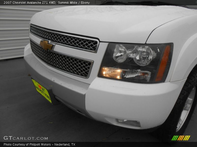 Summit White / Ebony 2007 Chevrolet Avalanche Z71 4WD