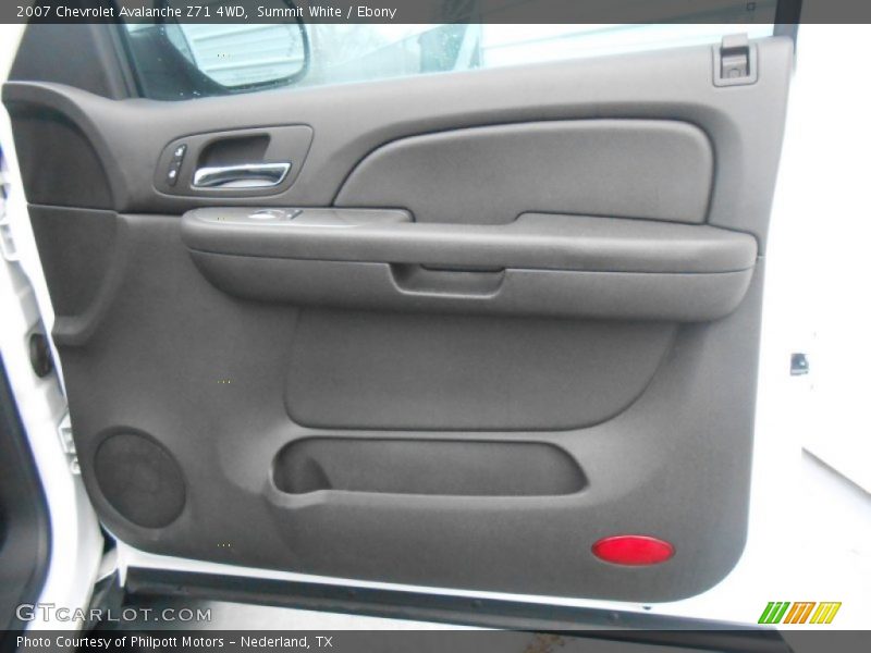 Summit White / Ebony 2007 Chevrolet Avalanche Z71 4WD