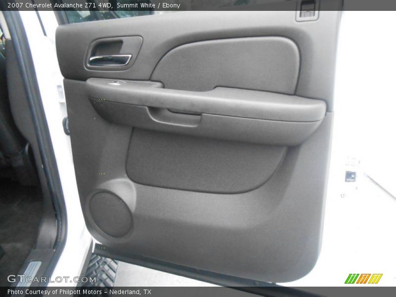 Summit White / Ebony 2007 Chevrolet Avalanche Z71 4WD