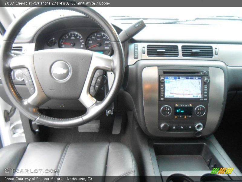 Summit White / Ebony 2007 Chevrolet Avalanche Z71 4WD